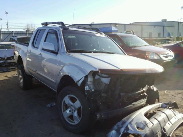 1N6AD07WX6C446857 - 2006 NISSAN FRONTIER C SILVER photo 1