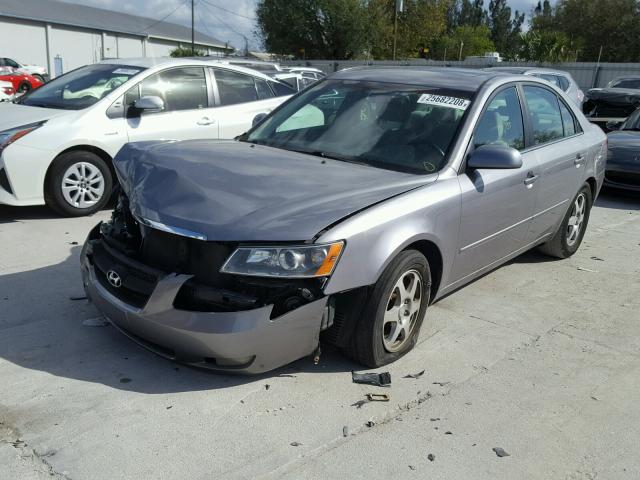 5NPEU46F07H158154 - 2007 HYUNDAI SONATA SE GRAY photo 2