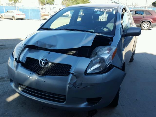 JTDJT923885153179 - 2008 TOYOTA YARIS SILVER photo 2