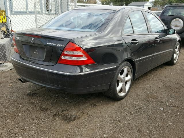 WDBRF40J84A637190 - 2004 MERCEDES-BENZ C 230K SPO BLACK photo 4