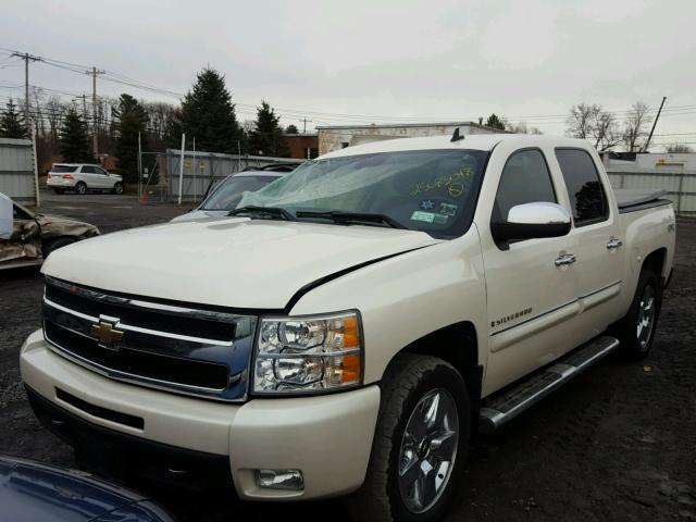 3GCEK33359G231511 - 2009 CHEVROLET SILVERADO WHITE photo 2