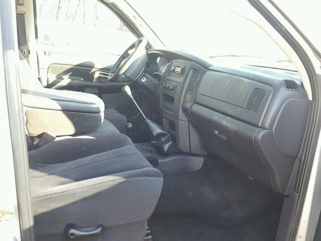 3D7KU28C04G255102 - 2004 DODGE RAM 2500 S SILVER photo 5