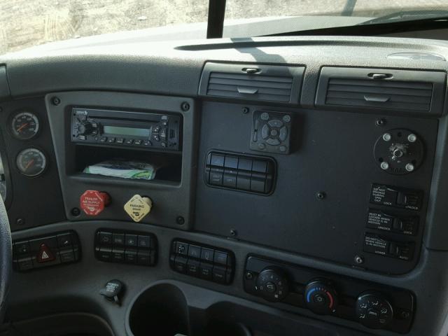 1FUJGLDR7CSBE9046 - 2012 FREIGHTLINER CASCADIA 1 WHITE photo 9