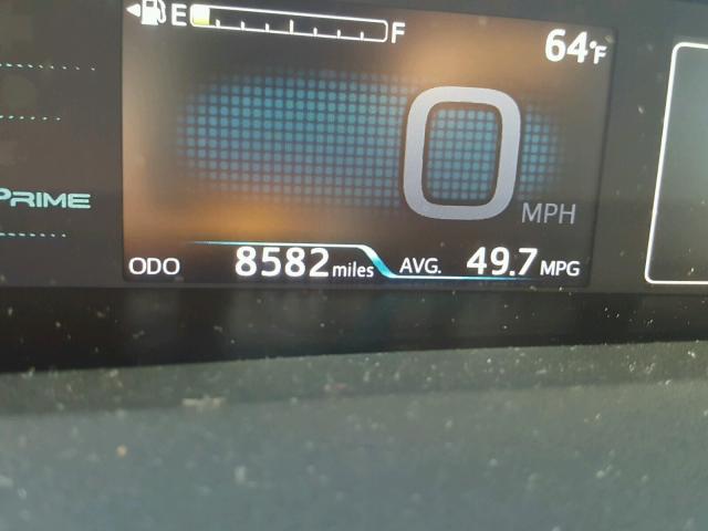 JTDKARFP7H3027351 - 2017 TOYOTA PRIUS PRIM ნაცრისფერი ფოტო 8