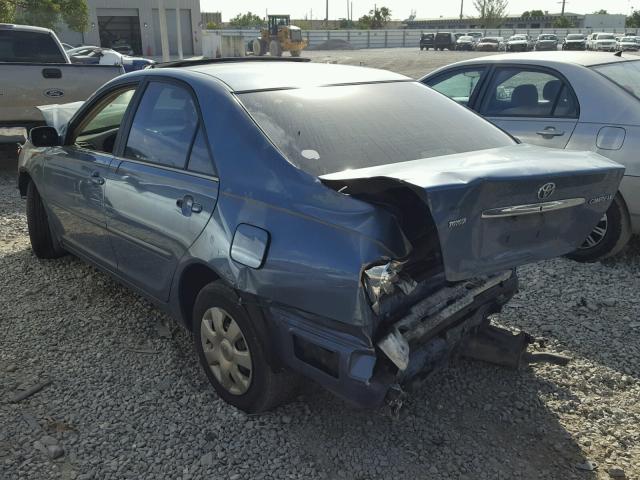 4T1BE32K33U780658 - 2003 TOYOTA CAMRY LE BLUE photo 3