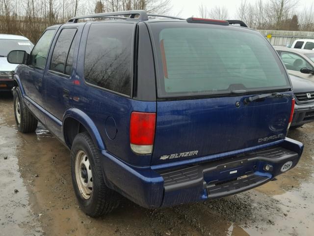 1GNDT13W51K206104 - 2001 CHEVROLET BLAZER BLUE photo 3