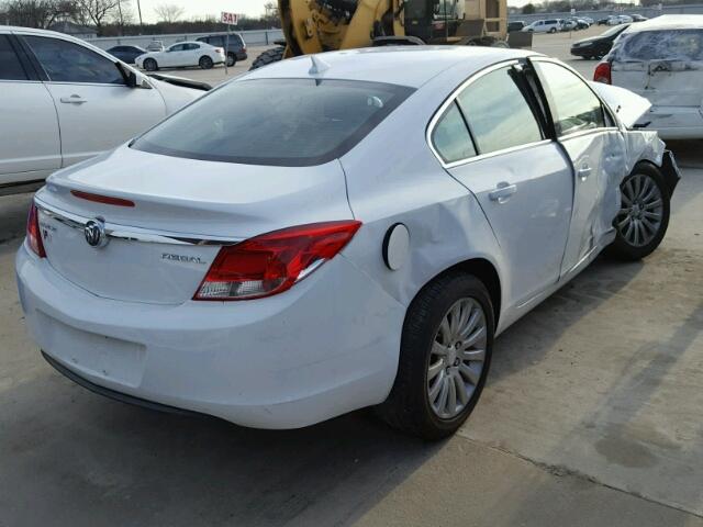 2G4GR5EKXC9152479 - 2012 BUICK REGAL WHITE photo 4