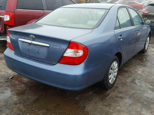 4T1BE32K72U565282 - 2002 TOYOTA CAMRY LE BLUE photo 4