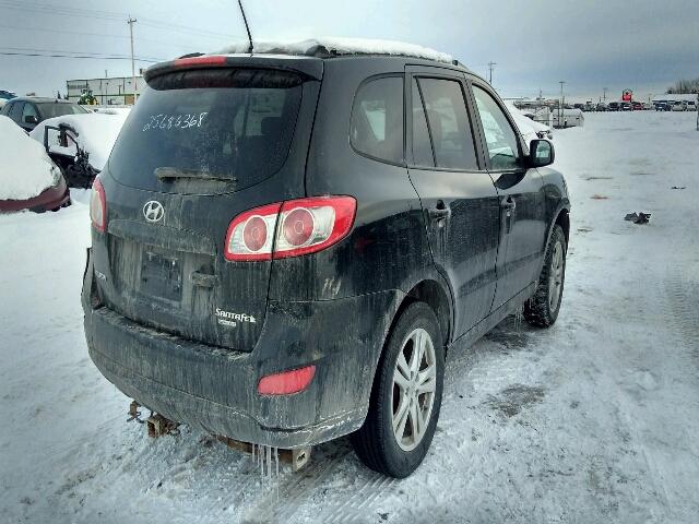 5NMSG4AGXAH336585 - 2010 HYUNDAI SANTA FE G BLACK photo 4