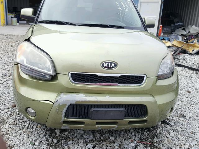 KNDJT2A20B7281203 - 2011 KIA SOUL GREEN photo 9