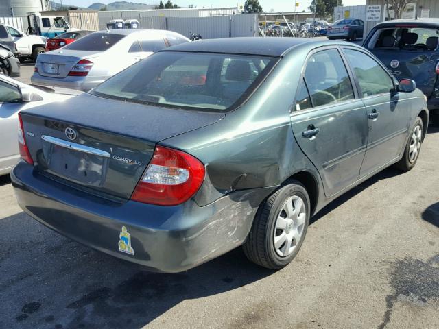 JTDBE32K720091443 - 2002 TOYOTA CAMRY LE GREEN photo 4