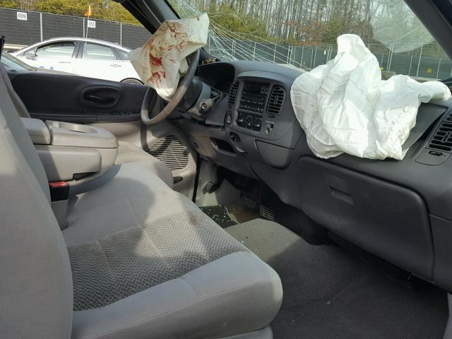 1FTRF18W63NA08132 - 2003 FORD F150 Argent photo 5