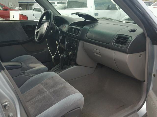 JF1SF65612H705486 - 2002 SUBARU FORESTER S 银色 照片 5