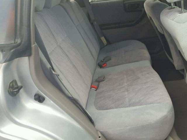 JF1SF65612H705486 - 2002 SUBARU FORESTER S 银色 照片 6