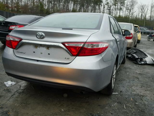 4T4BF1FK8FR453999 - 2015 TOYOTA CAMRY LE SILVER photo 4