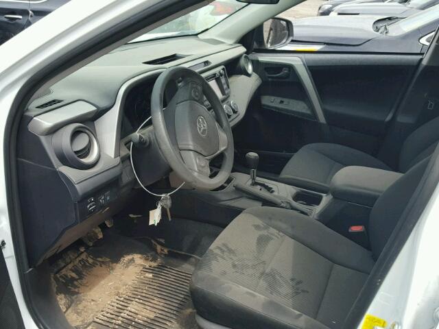 2T3ZFREV4HW376562 - 2017 TOYOTA RAV4 LE Ağ foto 5