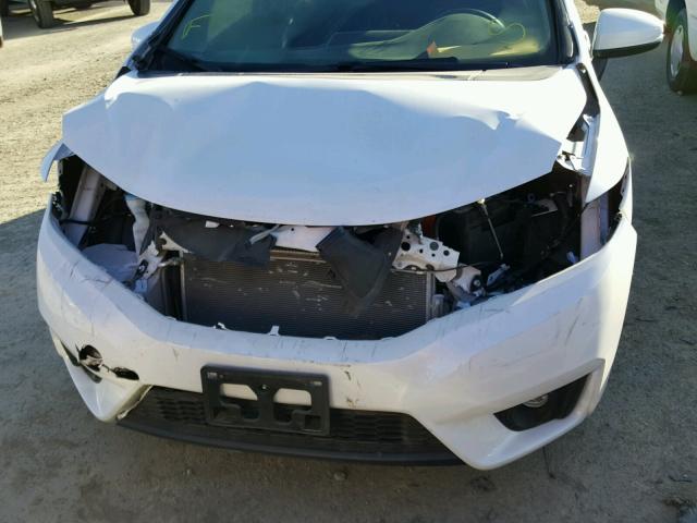 3HGGK5H74HM709760 - 2017 HONDA FIT EX WHITE photo 9