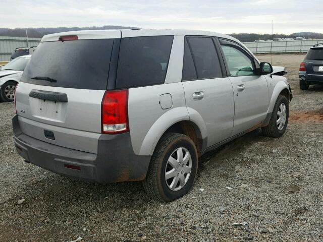 5GZCZ33D35S828587 - 2005 SATURN VUE SILVER photo 4