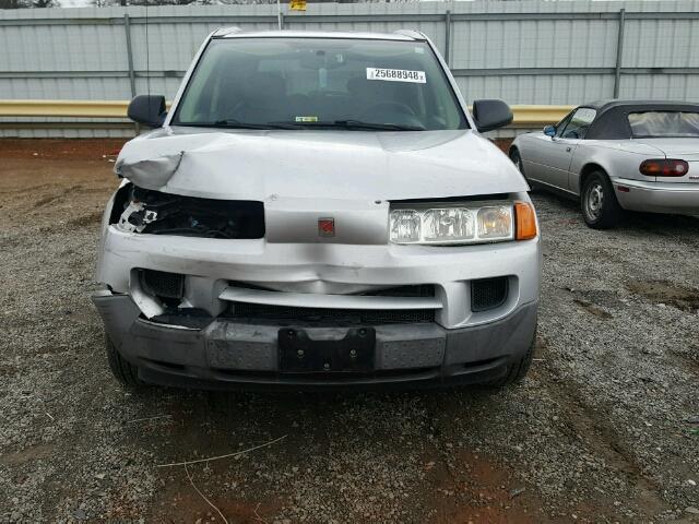 5GZCZ33D35S828587 - 2005 SATURN VUE SILVER photo 9