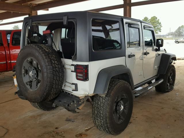 1C4BJWFG4CL280327 - 2012 JEEP WRANGLER U WHITE photo 4