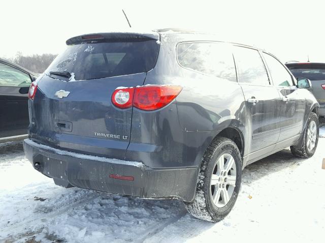 1GNKVJED9BJ167960 - 2011 CHEVROLET TRAVERSE L GRAY photo 4