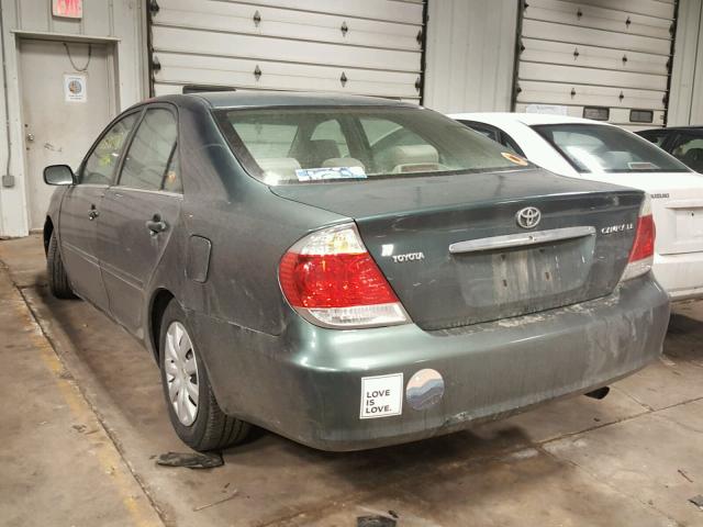 4T1BE32K25U013905 - 2005 TOYOTA CAMRY LE GREEN photo 3