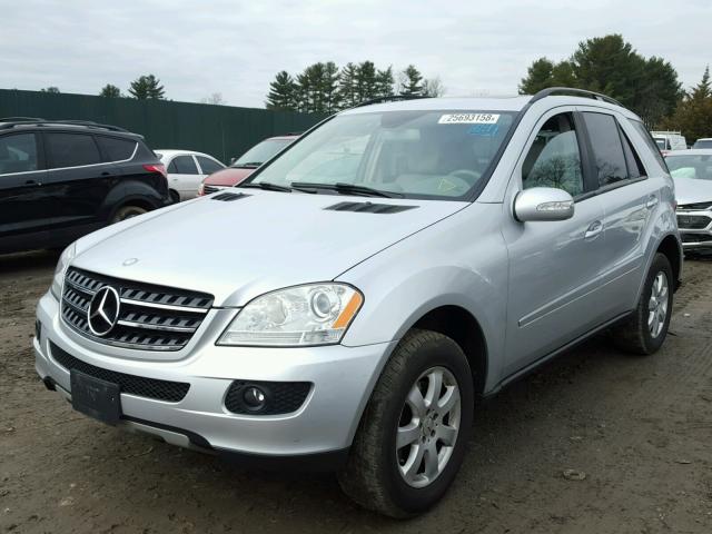 4JGBB22E97A196835 - 2007 MERCEDES-BENZ ML 320 CDI SILVER photo 2