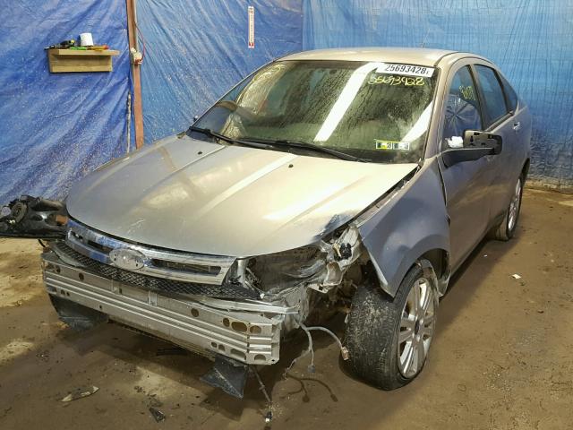 1FAHP35N98W113836 - 2008 FORD FOCUS SE SILVER photo 2