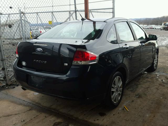 1FAHP35N88W289972 - 2008 FORD FOCUS SE BLACK photo 4