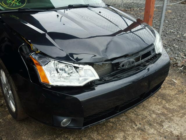 1FAHP35N88W289972 - 2008 FORD FOCUS SE BLACK photo 9