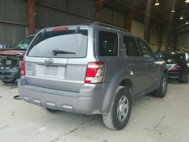 1FMCU02Z38KA62260 - 2008 FORD ESCAPE XLS SILVER photo 4