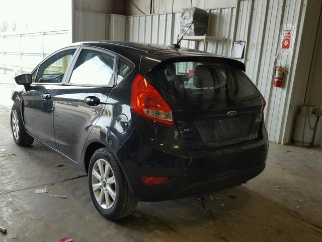 3FADP4EJXBM137507 - 2011 FORD FIESTA SE BLACK photo 3