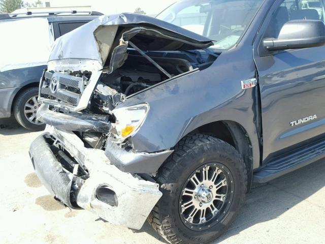 5TFRY5F10AX075965 - 2010 TOYOTA TUNDRA DOU BLUE photo 9