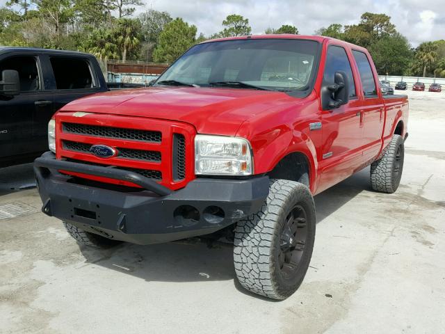 1FTSW21P05EB53793 - 2005 FORD F250 SUPER RED photo 2