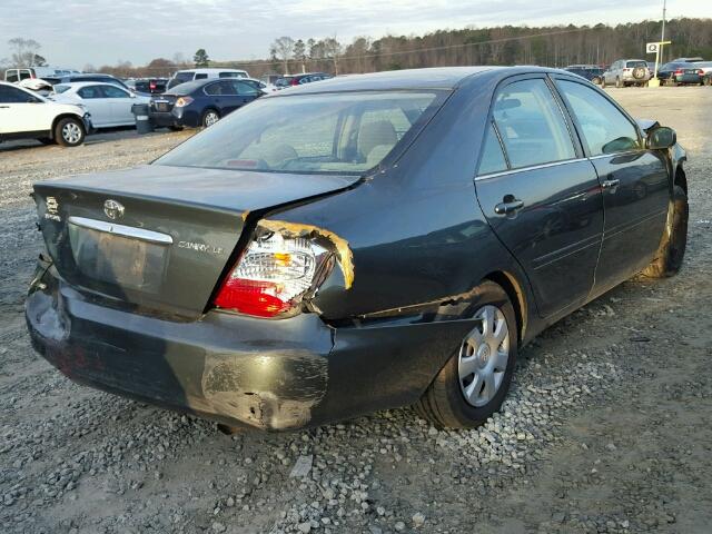 4T1BE32K24U341677 - 2004 TOYOTA CAMRY LE GREEN photo 4