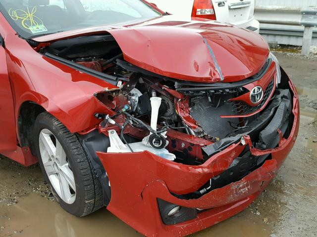 4T1BF1FK7DU647317 - 2013 TOYOTA CAMRY L RED photo 9
