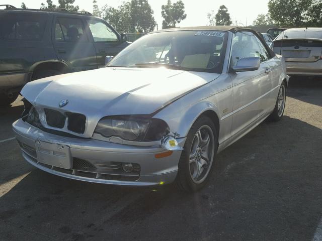 WBABS53452JU89178 - 2002 BMW 330 CI SILVER photo 2