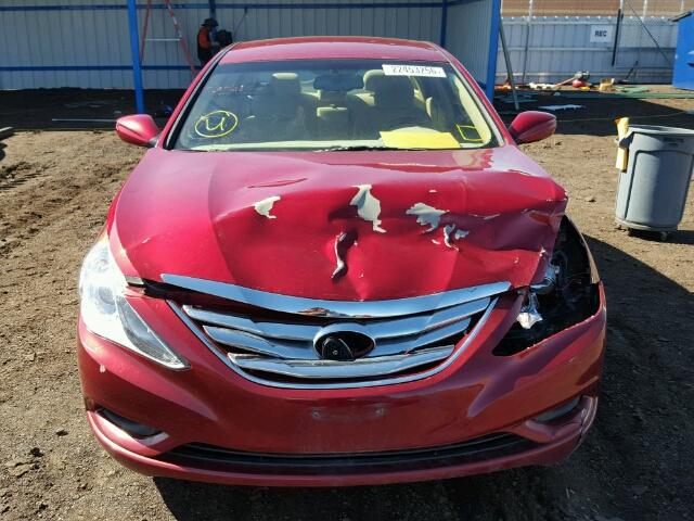 5NPEB4AC7DH538977 - 2013 HYUNDAI SONATA GLS RED photo 9