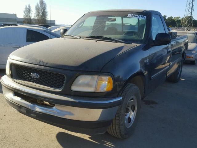 1FTZF176XWNA88072 - 1998 FORD F150 BLACK photo 2