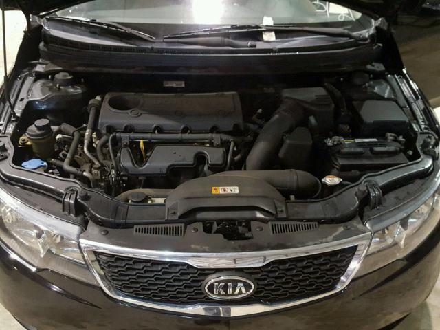 KNAFU4A21D5646093 - 2013 KIA FORTE EX BLACK photo 7