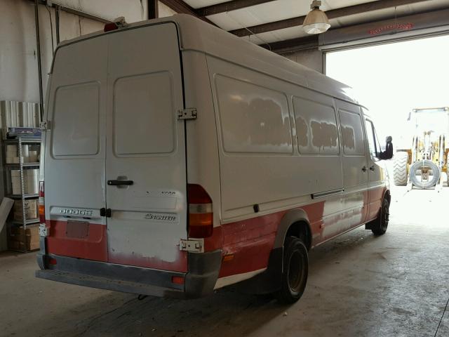 WD0PD544565871721 - 2006 DODGE SPRINTER 3 WHITE photo 4