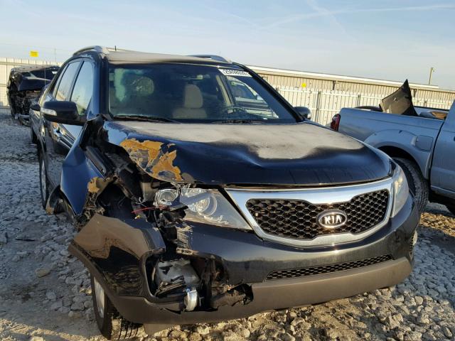 5XYKT4A63DG318415 - 2013 KIA SORENTO LX BLACK photo 1