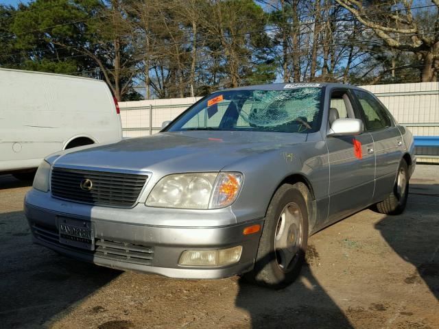 JT8BH28F5Y0171066 - 2000 LEXUS LS 400 SILVER photo 2