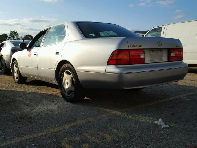 JT8BH28F5Y0171066 - 2000 LEXUS LS 400 SILVER photo 3