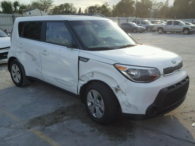 KNDJN2A25G7339274 - 2016 KIA SOUL WHITE photo 1