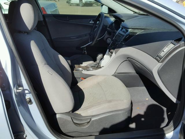 5NPEB4AC9CH374386 - 2012 HYUNDAI SONATA GLS BLUE photo 5