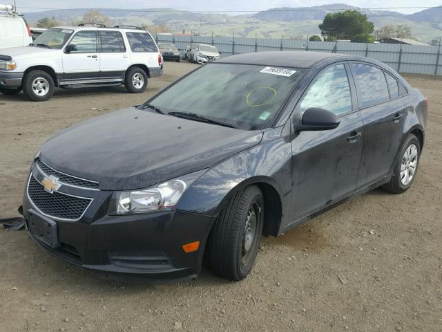 1G1PA5SGXE7266278 - 2014 CHEVROLET CRUZE LS BLACK photo 2