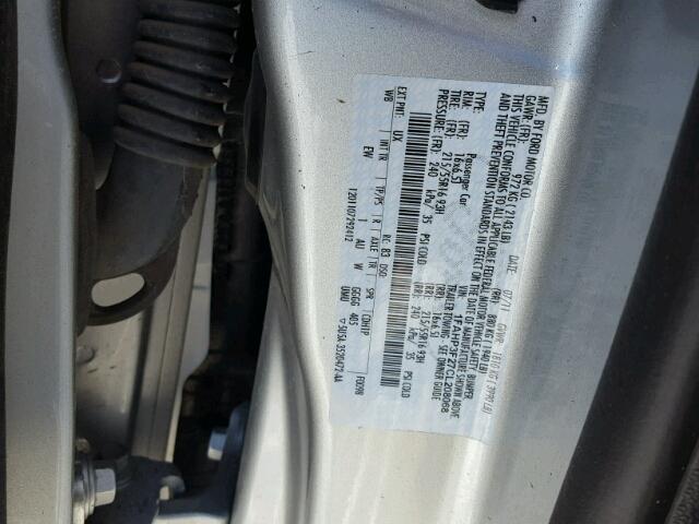 1FAHP3F27CL208068 - 2012 FORD FOCUS SE SILVER photo 10