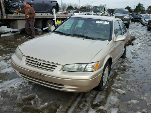 4T1BG22K1XU872295 - 1999 TOYOTA CAMRY CE GOLD photo 2