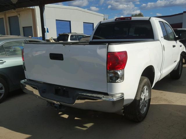 5TFRV54197X010231 - 2007 TOYOTA TUNDRA DOU WHITE photo 4